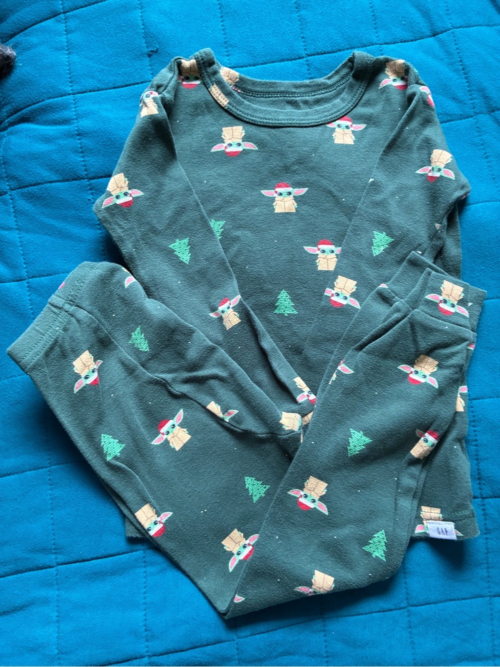 Green Baby Yoda Holiday Kids Pajama Set